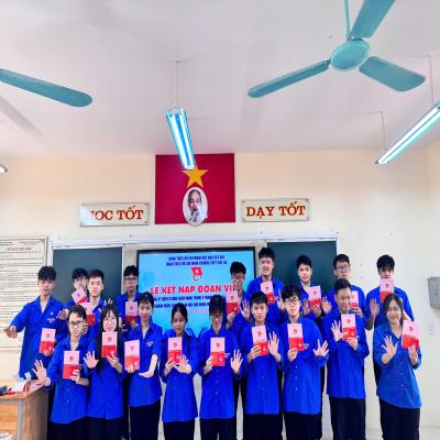 LỄ KẾT NẠP ĐOÀN VIÊN MỚI ĐỢT 2 NĂM 2026
