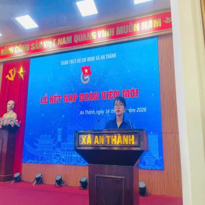 ĐOÀN XÃ AN THÀNH TỔ CHỨC LỄ KẾT NẠP ĐOÀN VIÊN MỚI