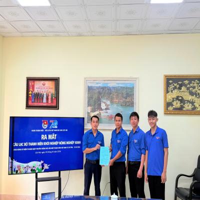 RA MẮT CÂU LẠC BỘ THANH NIÊN KHỞI NGHIỆP NÔNG NGHIỆP XANH