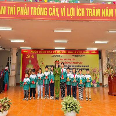 An Phú: Phối hợp tổ chức ngoại khóa 