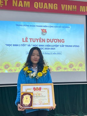 Dương Nguyễn Hà Trang - Cô nữ sinh tích cực tham gia các hoạt động phong trào Đoàn Hội
