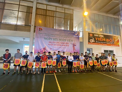  BTV Huyện đoàn An Dương tổ chức Ngày hội Đoàn viên - Giải cầu lông thanh niên huyện An Dương năm 2022.