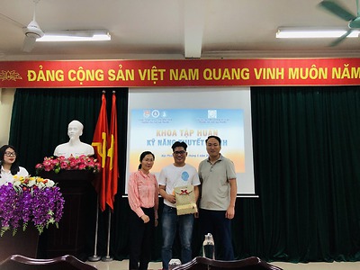 Đoàn TNCS Hồ Chí Minh trường Đại học Hải Phòng tổ chức khoá tập huấn kỹ năng thuyết trình