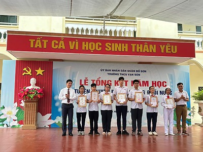 Hội đồng Đội quận Đồ Sơn chỉ đạo các Liên đội tổ chức biểu dương, khen thưởng đội viên xuất sắc, cháu ngoan Bác Hồ