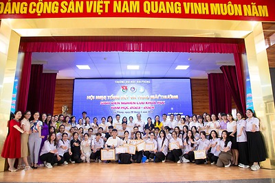 Hội nghị tổng kết và trao Giải thưởng “Sinh viên nghiên cứu khoa học” năm học 2023 - 2024