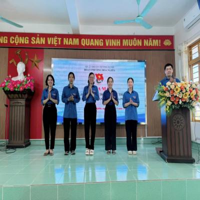 Quận đoàn Dương Kinh chỉ đạo thành lập đội hình tuyên truyền di tích lịch sử văn hoá tại các phường Hoà Nghĩa, Hưng Đạo, Anh Dũng