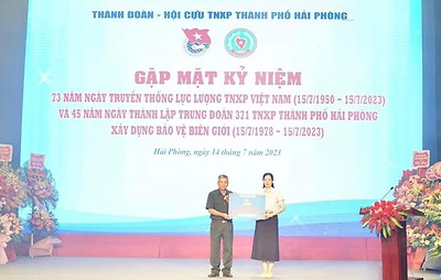 Chương trình gặp mặt kỉ niệm 73 năm Ngày truyền thống lực lượng Thanh niên xung phong Việt Nam anh hùng và 45 năm Ngày thành lập Trung đoàn 371 cựu Thanh niên xung phong thành phố Hải Phòng