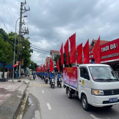 THANH NIÊN THUỶ NGUYÊN THAM GIA TUYÊN TRUYỀN LƯU ĐỘNG CHÀO MỪNG ĐẠI HỘI ĐẢNG BỘ PHƯỜNG LẦN THỨ I, NHIỆM KỲ 2025 – 2030