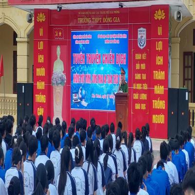 Đoàn xã Kim Thành phố hợp Đoàn trường THPT Đồng Gia và Công an xã Kim Thành tuyên truyền Chiến dịch 