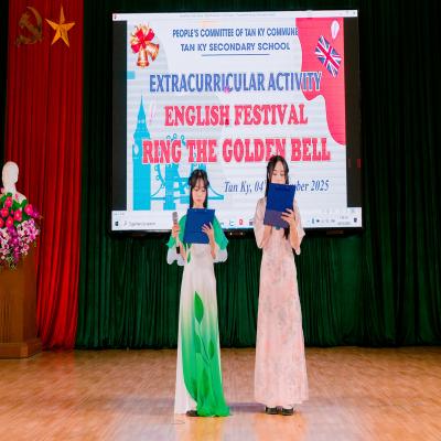  Trường THCS Tân Kỳ tổ chức ngoại khóa tiếng Anh với chủ đề 