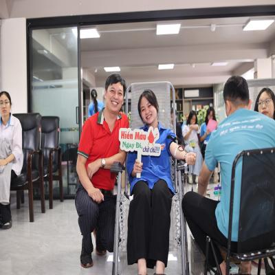 NGÀY HỘI HIẾN MÁU TÌNH NGUYỆN ĐỢT 2 – TUỔI TRẺ TRƯỜNG ĐẠI HỌC QUẢN LÝ VÀ CÔNG NGHỆ HẢI PHÒNG CHUNG NHỊP TRÁI TIM NHÂN ÁI