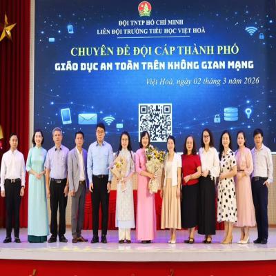 LIÊN ĐỘI TRƯỜNG TIỂU HỌC VIỆT HOÀ TỔ CHỨC CHUYÊN ĐỀ CẤP THÀNH PHỐ “ MỘT CHẠM THÔNG MINH – AN TOÀN TRÊN KHÔNG GIAN MẠNG”