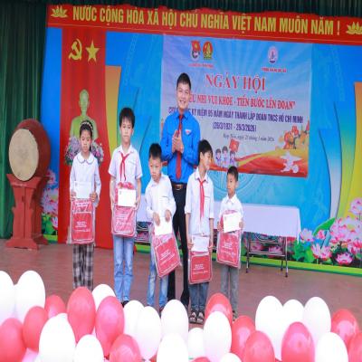 Sôi động ngày hội “Thiếu nhi vui khỏe - Tiến bước lên Đoàn” tại xã Hợp Tiến