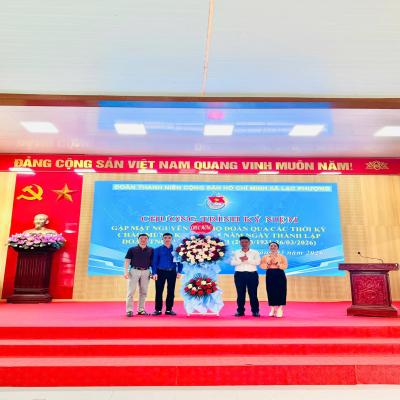  Đoàn TNCS Hồ Chí Minh xã Lạc Phượng đã long trọng tổ chức chương trình gặp mặt kỷ niệm, ôn lại truyền thống vẻ vang của tổ chức Đoàn qua các thời kỳ