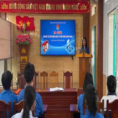 RA QUÂN CÀI ĐẶT SỔ SỨC KHỎE ĐIỆN TỬ TRÊN ỨNG DỤNG VNEID