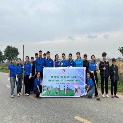 ĐẠI SƠN: RA QUÂN TRỒNG CÂY XANH HƯỞNG ỨNG CHƯƠNG TRÌNH XÂY DỰNG NÔNG THÔN MỚI