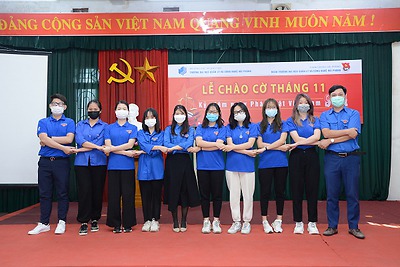 Lễ chào cờ tháng 11 và kỷ niệm ngày Pháp luật Việt Nam năm 2022