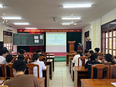 Quận đoàn Đồ Sơn: Tuyên dương học sinh đạt danh hiệu học sinh 3 rèn luyện cấp quận năm học 2023-2024