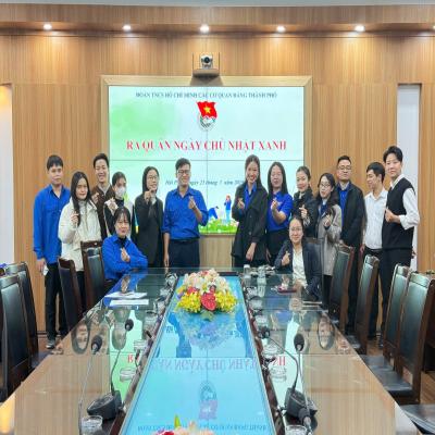 ĐOÀN CÁC CƠ QUAN ĐẢNG THÀNH PHỐ RA QUÂN NGÀY CHỦ NHẬT XANH LẦN THỨ I NĂM 2025