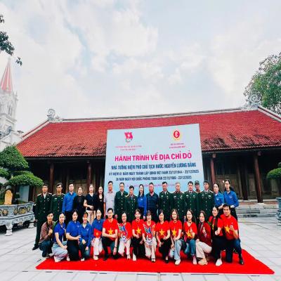 HÀNH TRÌNH VỀ ĐỊA CHỈ ĐỎ – GIÁO DỤC TRUYỀN THỐNG - BỒI ĐẮP LÝ TƯỞNG - TỰ HÀO QUÊ HƯƠNG CÁCH MẠNG.  