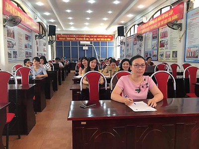 Hoạt động nâng cao nghiệp vụ cho giáo viên trẻ - Đoàn trường THPT Lê Hồng Phong - Quận Đoàn Hồng Bàng