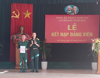 “ĐOÀN VIÊN TIÊU BIỂU  TRONG HỌC TẬP VÀ LÀM THEO LỜI BÁC”