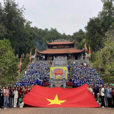 HÀNH TRÌNH VỀ ĐỊA CHỈ ĐỎ – ĐỀN THỜ NHÀ GIÁO CHU VĂN AN