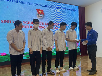 Đoàn TNCS Hồ Chí Minh Trường Cao đẳng Giao thông vận tải TW II tổ chức Hội nghị 