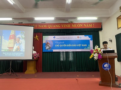 Đoàn trường Đại học Quản lý và Công nghệ Hải Phòng tổ chức học tập chuyên đề “Chủ quyển biển đảo Việt Nam”