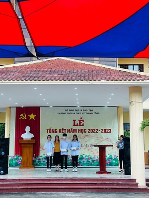 Đoàn trường THCS & THPT Lý Thánh Tông tổ chức Lễ Trưởng thành và tri ân cho học sinh lớp 12, năm học 2022-2023