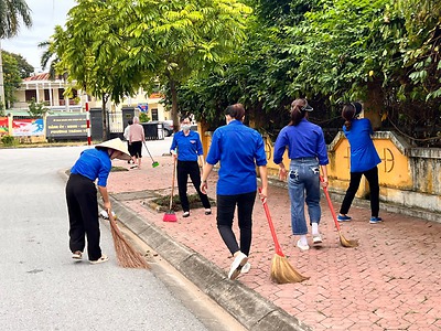 Quận đoàn - Hội LHTN Việt Nam quận Hải An tổ chức đồng loạt ngày chủ nhật xanh trên địa bàn 8 phường