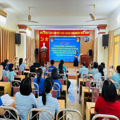 Tập huấn kỹ năng phòng, chống bạo lực, xâm hại trẻ em; kỹ năng bảo vệ trẻ em tương tác lành mạnh, sáng tạo trên không gian mạng.