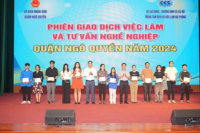 Phiên giao dịch việc làm và tư vấn nghề nghiệp quận Ngô Quyền năm 2024