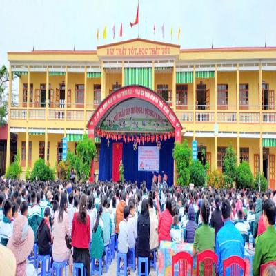 Đoàn xã chỉ đạo Liên đội Tiểu học Vĩnh Long - Thắng Thủy tổ chức tuyên truyền an toàn giao thông, phòng chống ma túy 