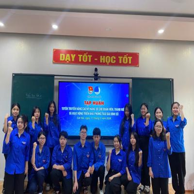 TẬP HUẤN TUYÊN TRUYỀN NÂNG CAO KỸ NĂNG SỐ CHO ĐOÀN VIÊN, THANH NIÊN VÀ HOẠT ĐỘNG TRIỂN KHAI PHONG TRÀO GIA ĐÌNH SỐ