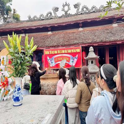 Hành trình đến địa chỉ đỏ - Liên đội Tiểu học Hùng Tiến