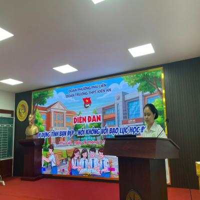 Đoàn trường THPT Kiến An tổ chức Diễn đàn Xây dựng tình bạn đẹp - Nói không với bạo lực học đường