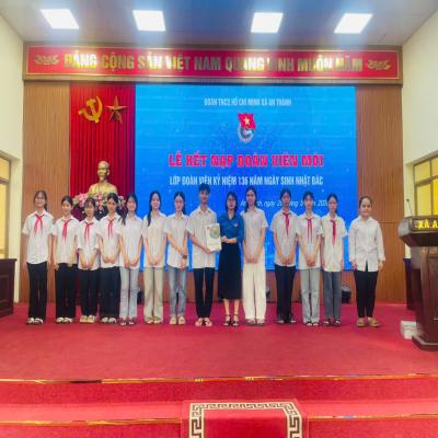 ĐOÀN XÃ AN THÀNH TỔ CHỨC LỄ KẾT NẠP ĐOÀN VIÊN MỚI – LỚP ĐOÀN VIÊN KỶ NIỆM 136 NĂM NGÀY SINH NHẬT BÁC