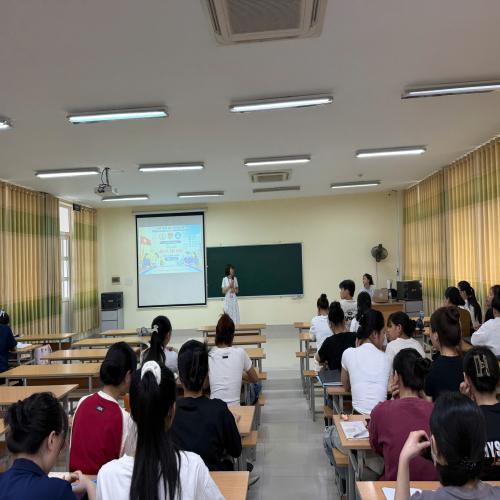 Đoàn Thanh niên – Hội Sinh viên Trường Cao đẳng Dược Trung ương Hải Dương đã tổ chức Chương trình tư vấn tâm lý, sức khỏe cho sinh viên